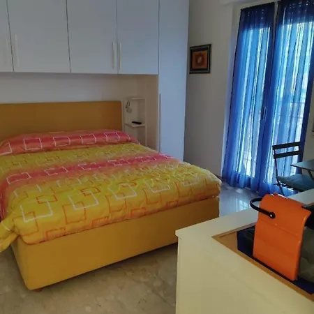 Couette-café Dely' House San Remo