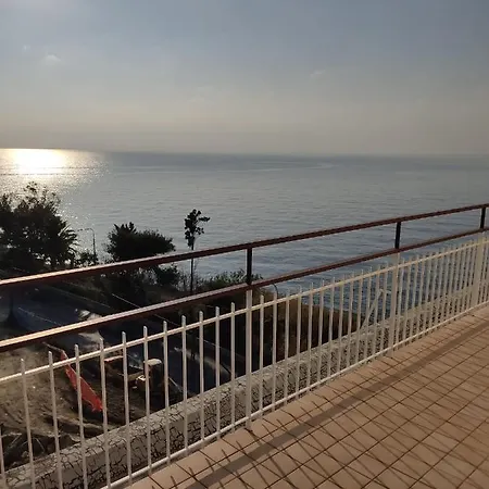 Couette-café Dely' House