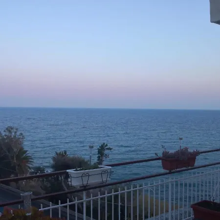 Couette-café Dely' House San Remo